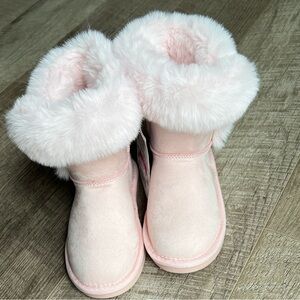 Juicy Couture Pink Fluffy Boots size 10 toddler girl